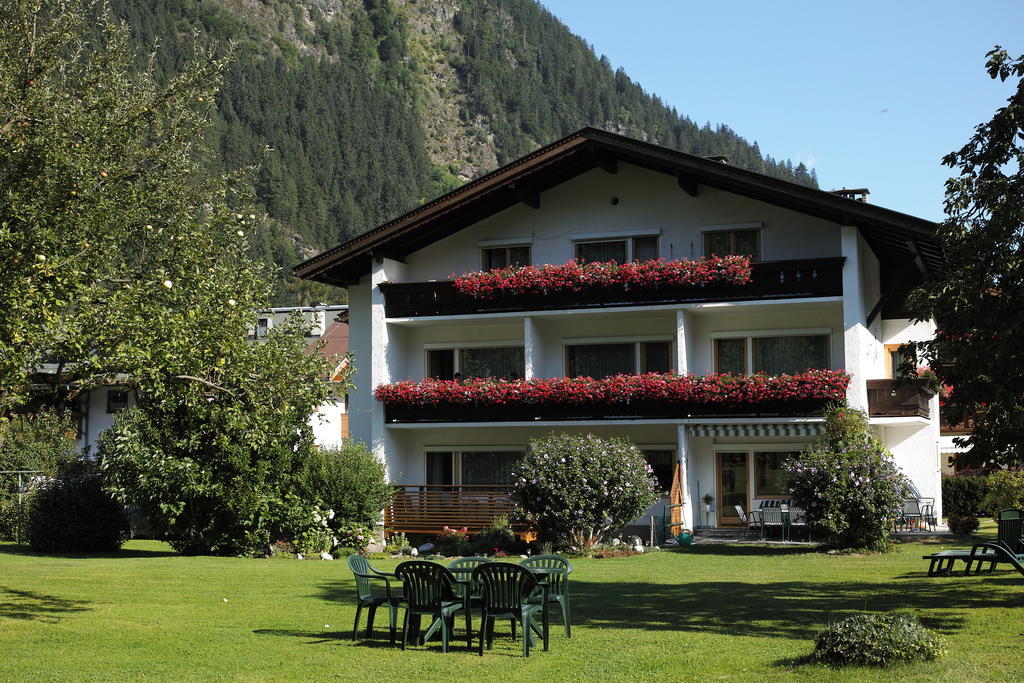 Gaestehaus Ahornblick Mayrhofen Eksteriør bilde